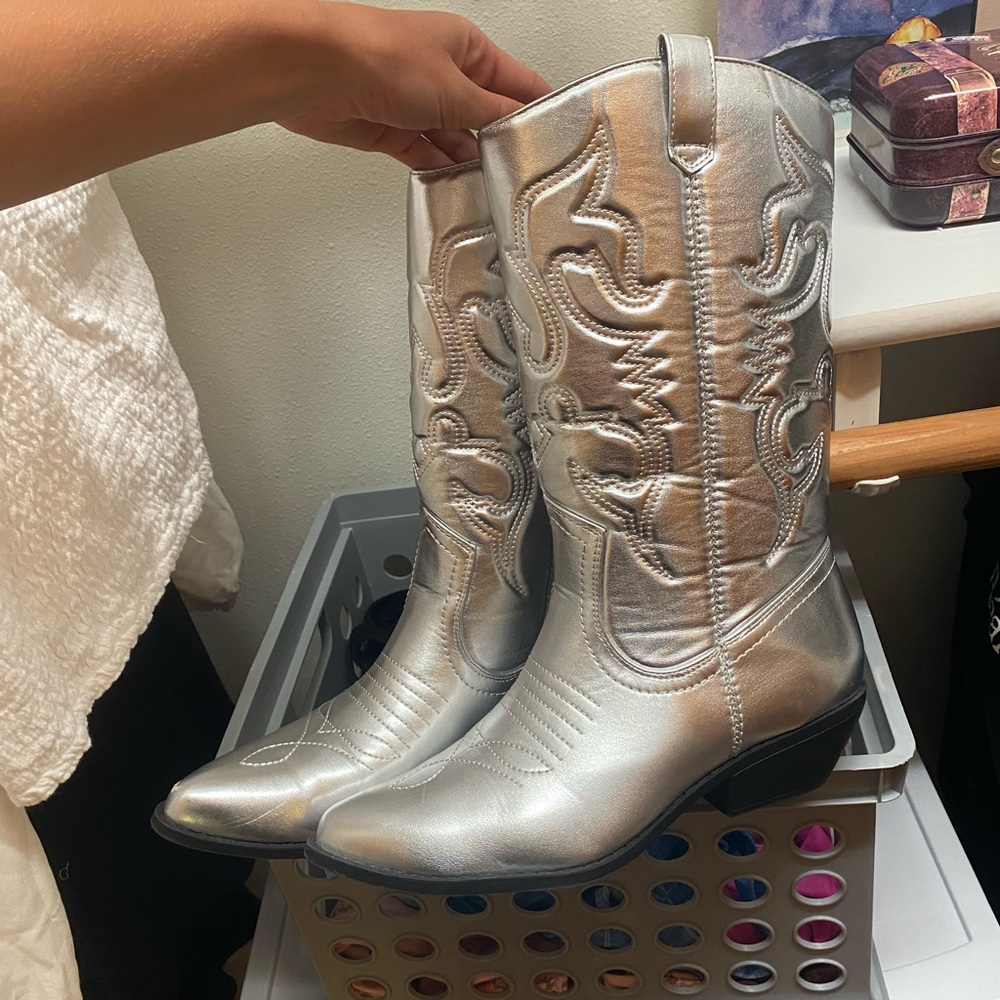 Silver cow boy boots
